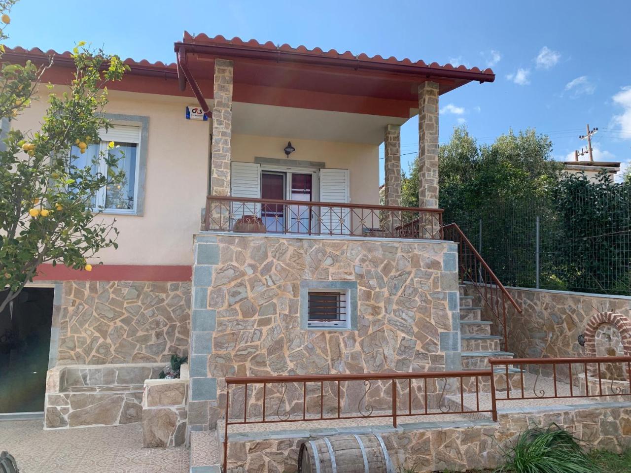 Peaceful House Near Airport Villa Pikérmi Kültér fotó
