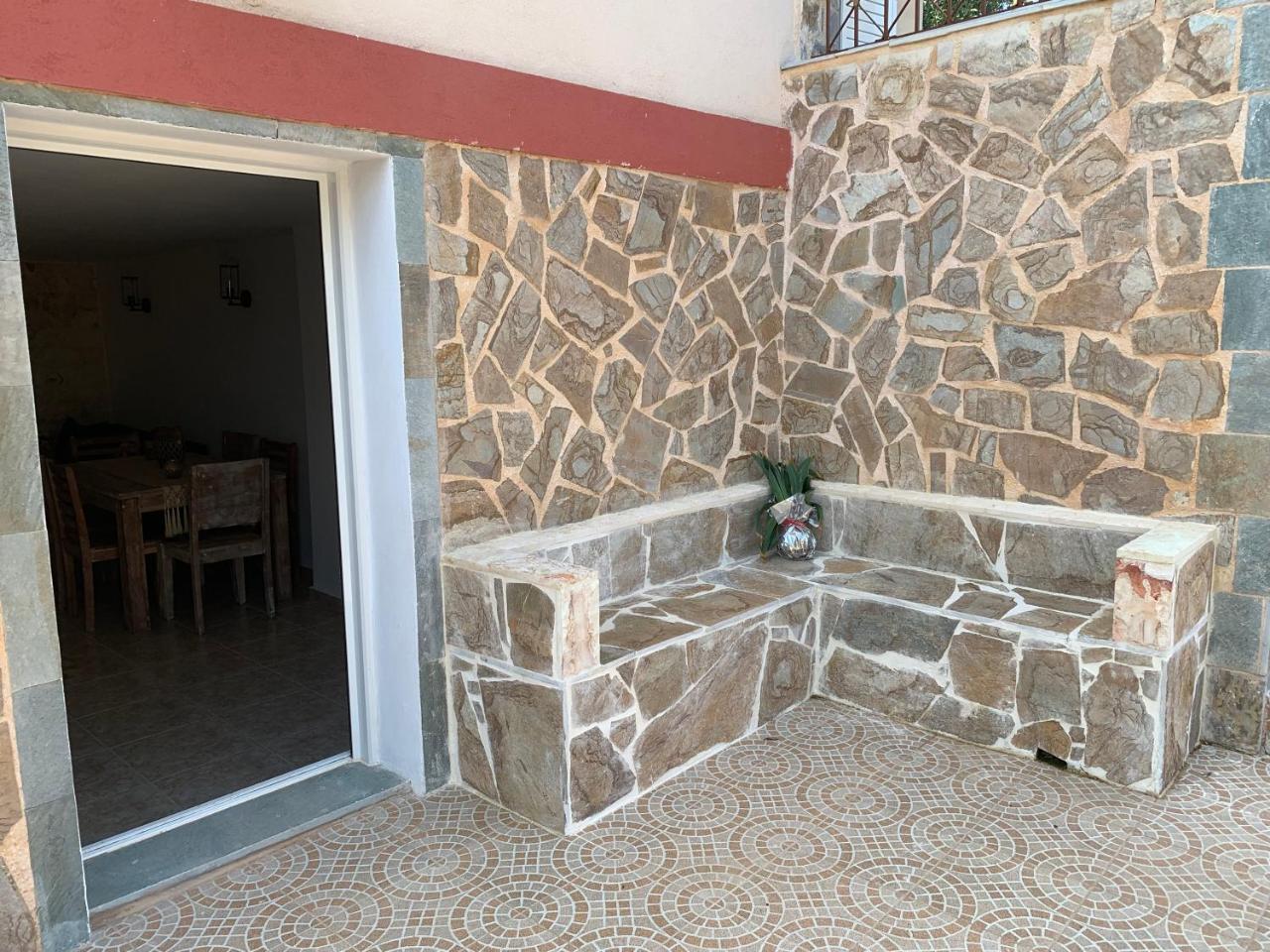 Peaceful House Near Airport Villa Pikérmi Kültér fotó
